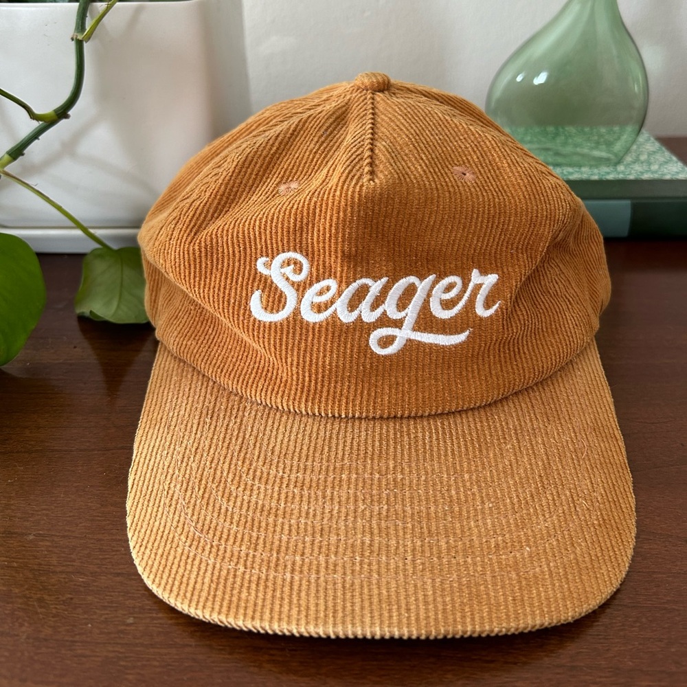 Seager Corduroy Hat